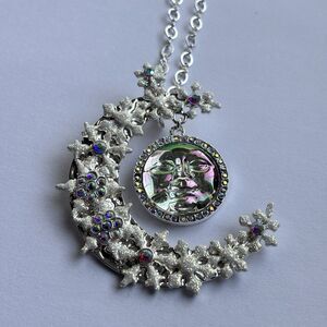 KIRKS FOLLY Seaview Ice Moon Snowflake Pendant & Necklace Sterling Silver Plated